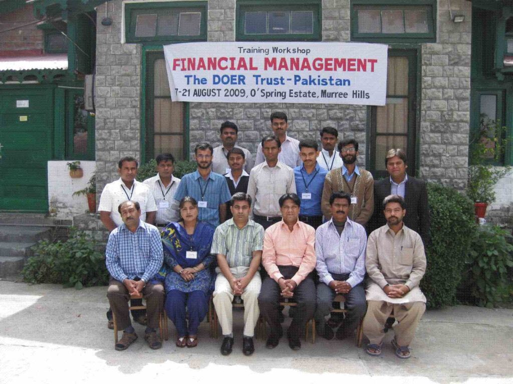 Group Photo FINANCIAL MANAGEMENT Training Workshop 17 -21 Aug. 2009